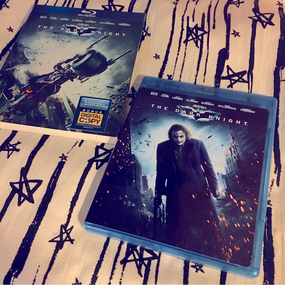 The Dark Knight - Blu-Ray 3 Discs - 💡 HALLOWEEN Party 💡 !!!!!!